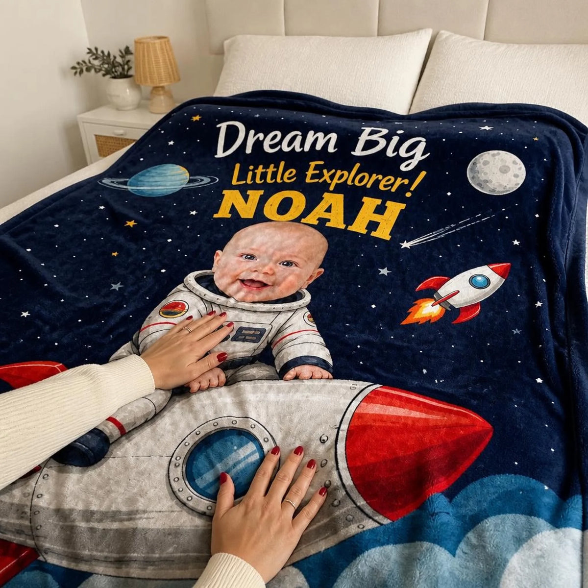magnific_image-scene-the-blanket-i_aF5Pm0xfSh